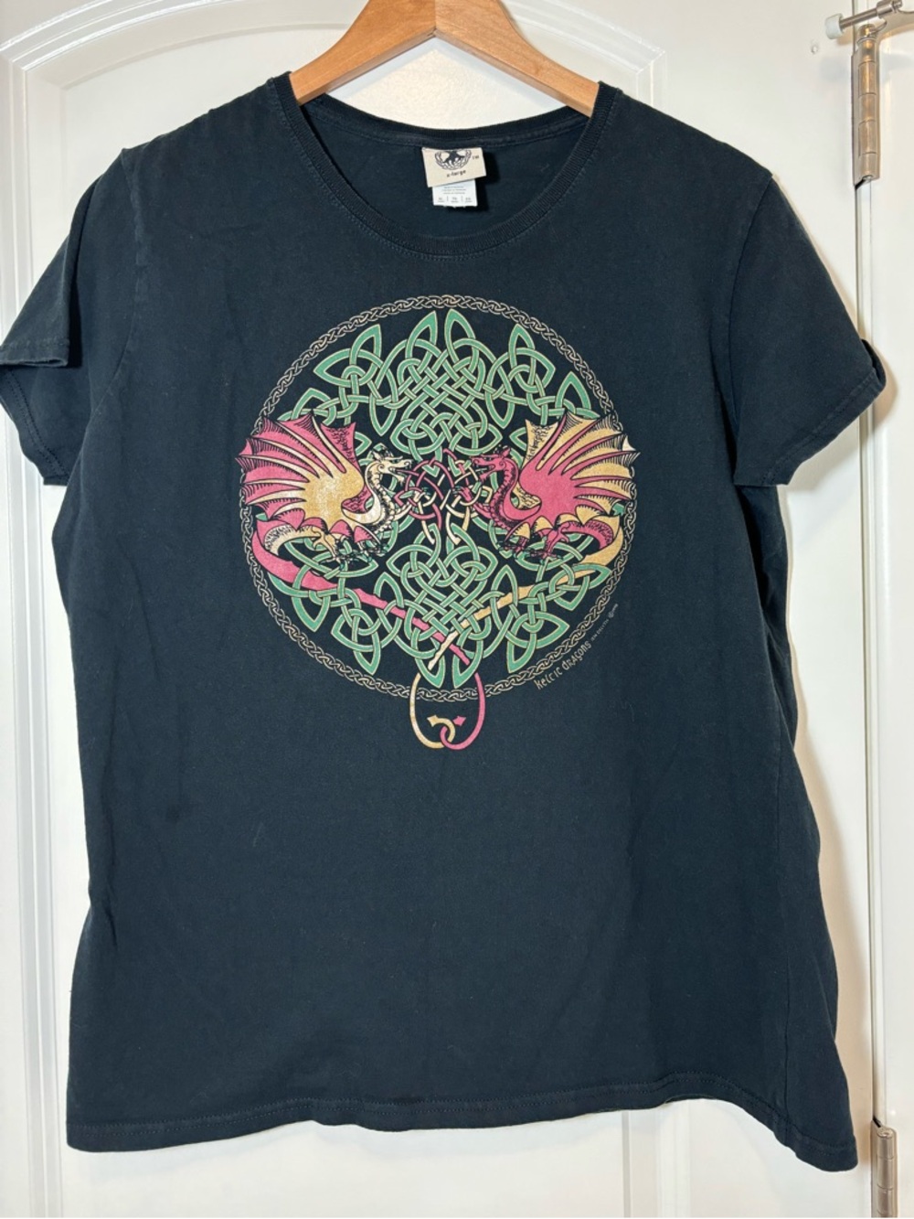 Keltic Designs Black Tee with Green Celtic Knot #156